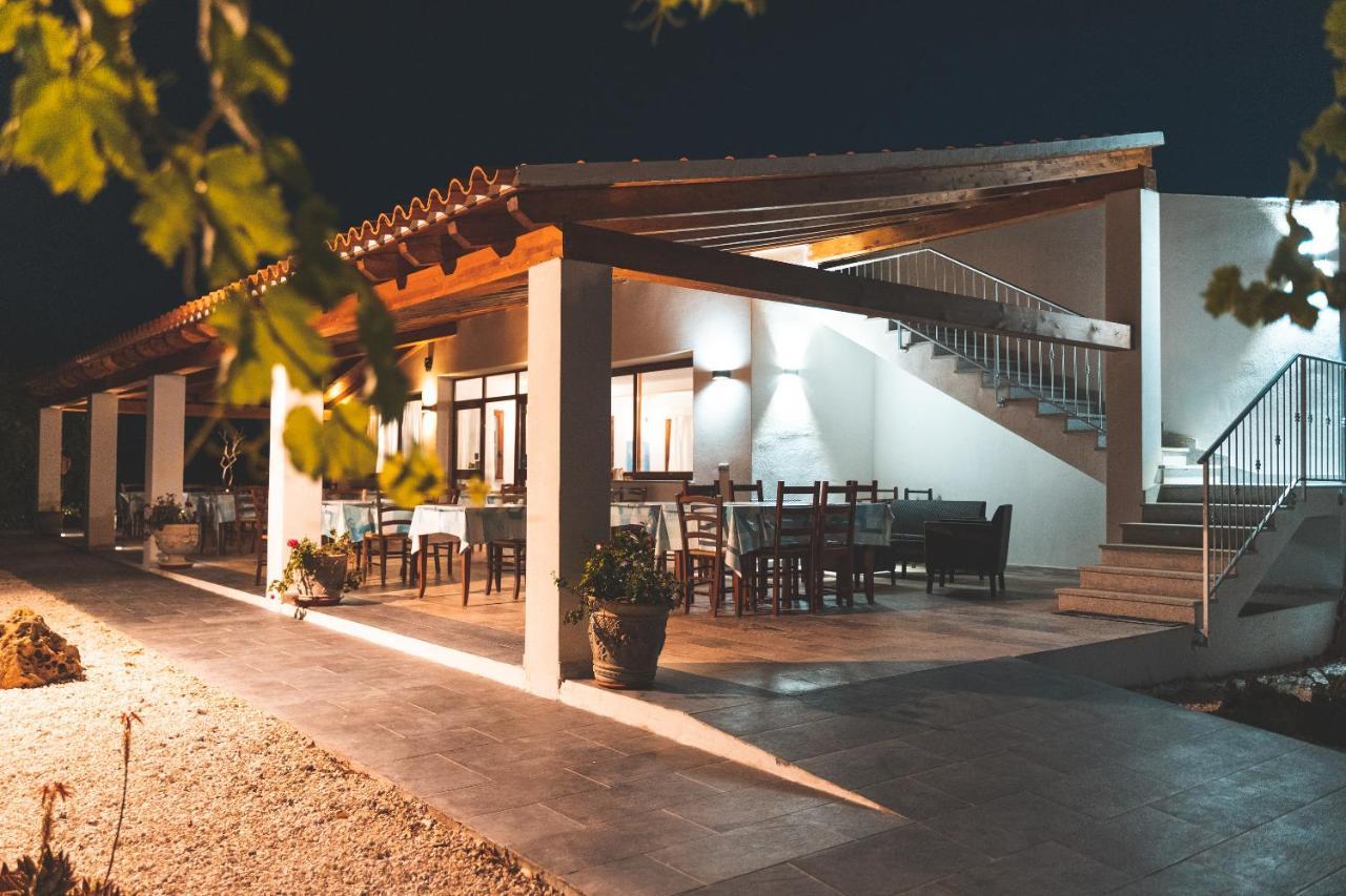 Agriturismo Irghitula Позада Екстериор снимка