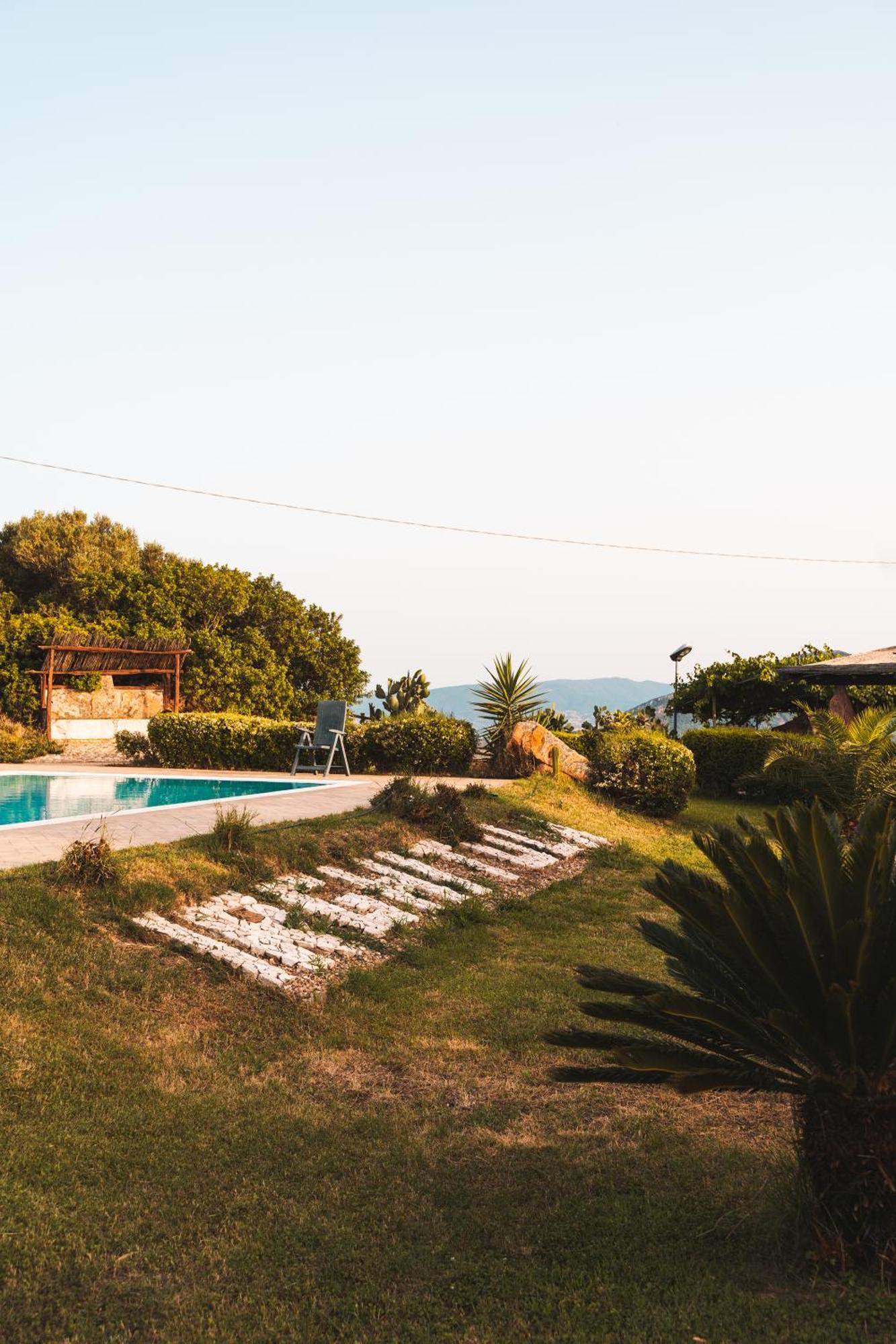 Agriturismo Irghitula Позада Екстериор снимка