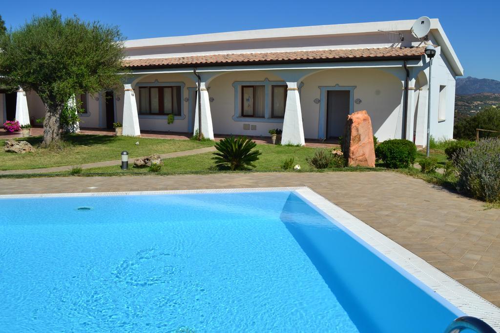 Agriturismo Irghitula Позада Екстериор снимка